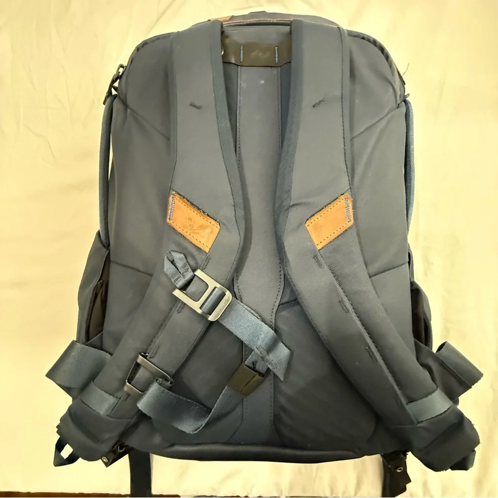 Peak Design Everyday Backpack 20L Weatherproof Camera Laptop Bag Midnight Blue - Picture 2 of 16